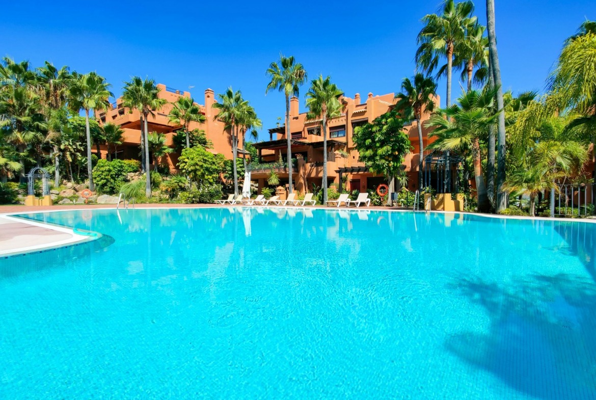 Nueva Andalucia Marbella penthouse 3 Bedrooms