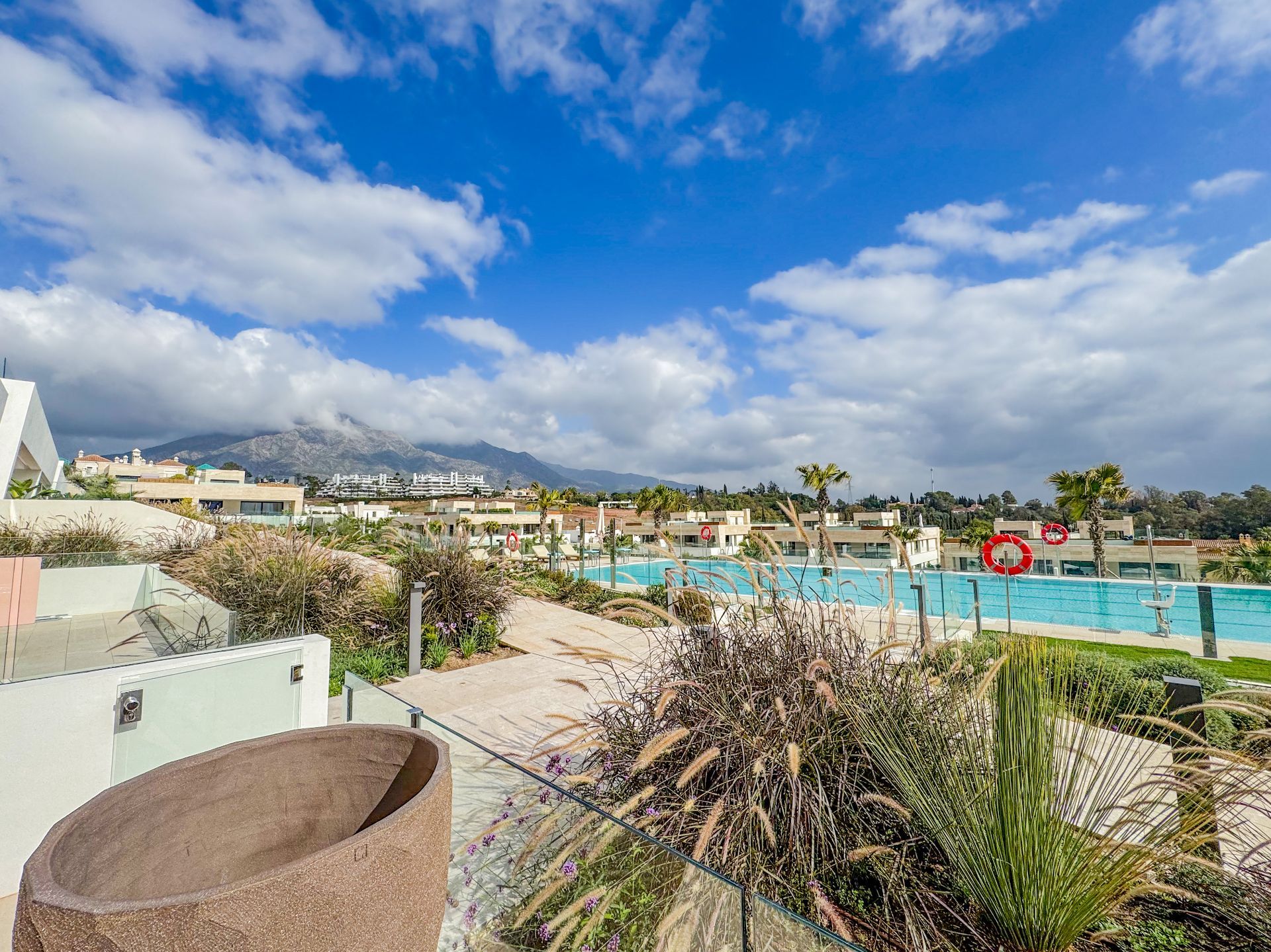 luxo-estate-2 Marbella Golden Mile Marbella apartment 5 Bedrooms
