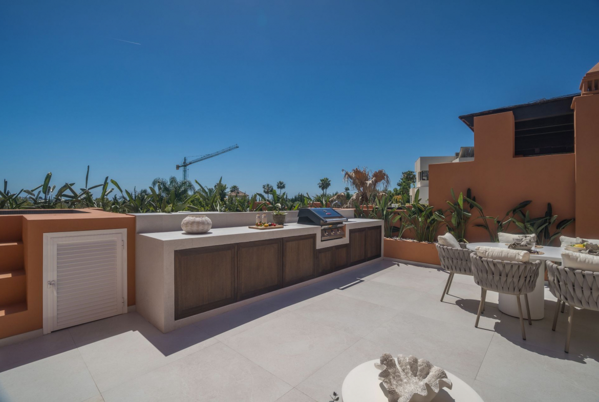 Nueva Andalucia Marbella penthouse 4 Bedrooms
