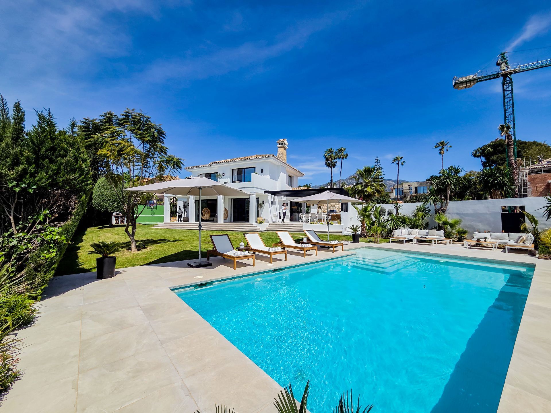 Nueva Andalucia Marbella villa 5 Bedrooms