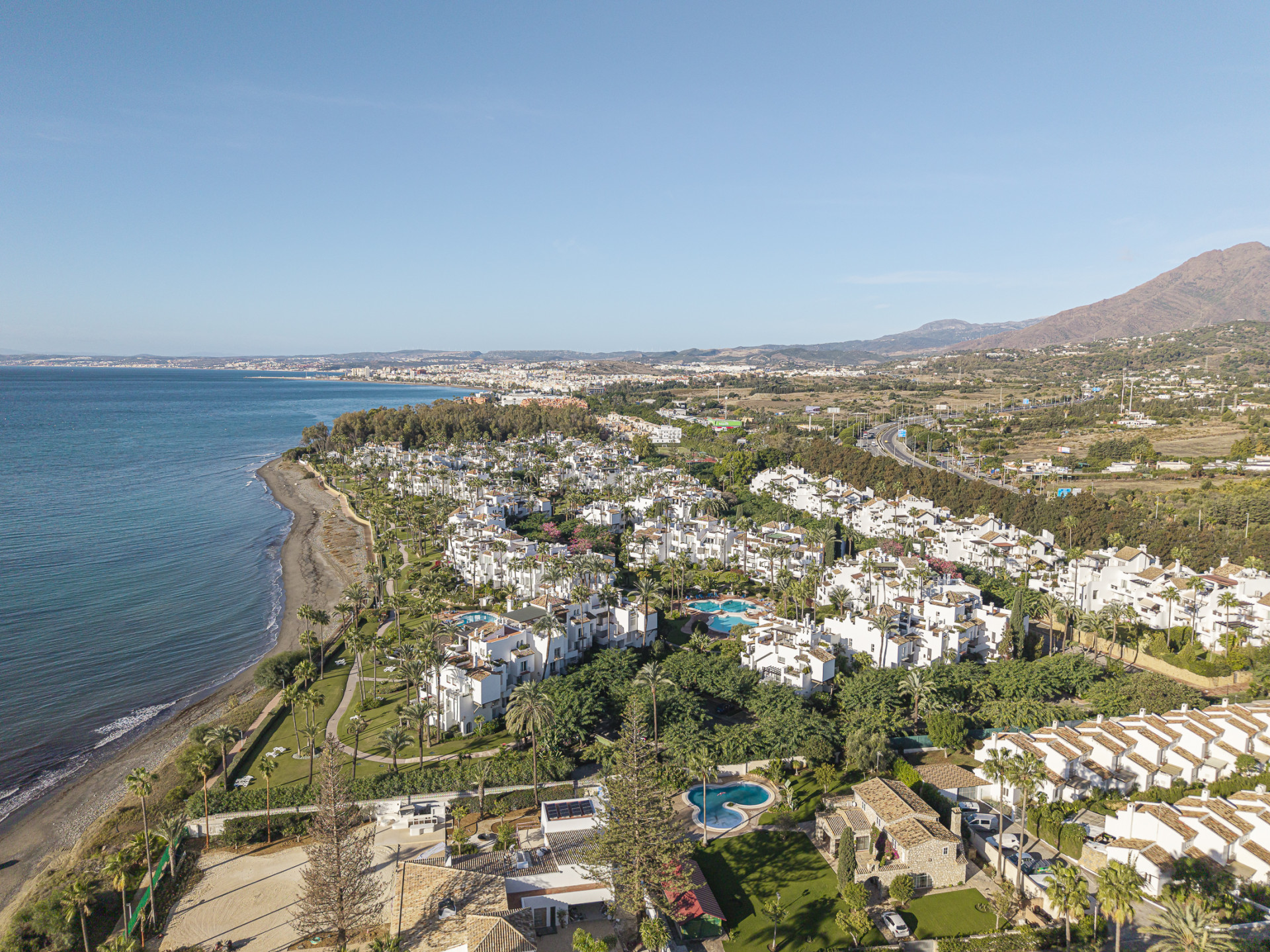 luxo-estate-2 Estepona apartment 3 Bedrooms