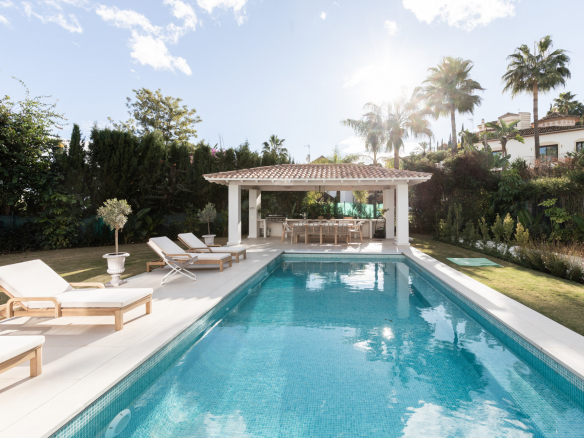 Los Arqueros Benahavis villa 4 Bedrooms