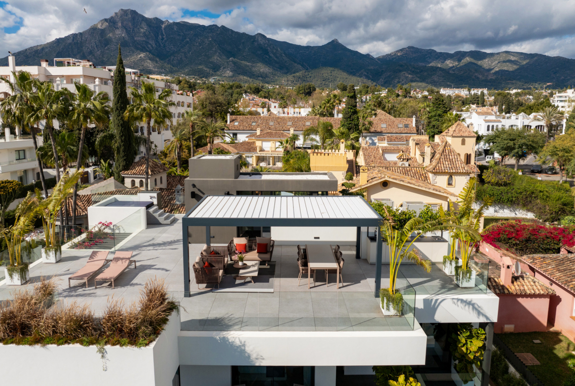 Marbella Golden Mile Marbella villa 5 Bedrooms
