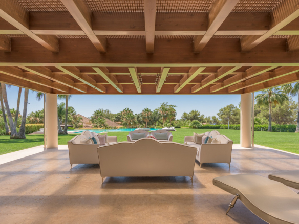 Luxury Mansion for Sale in Sierra Blanca Marbella