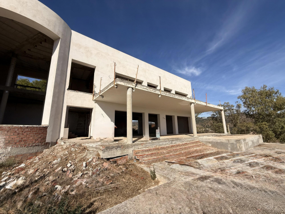 Las Chapas Marbella villa 4 Bedrooms