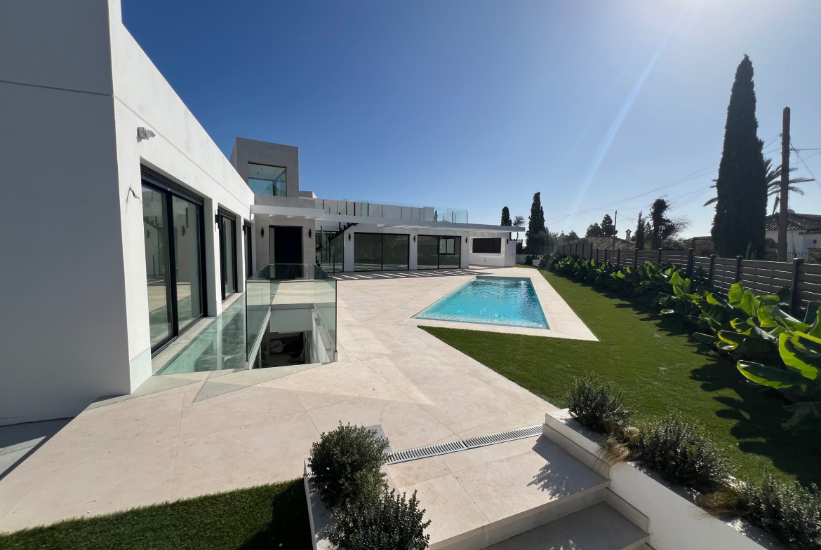 Las Lagunas de Mijas villa 5 Bedrooms