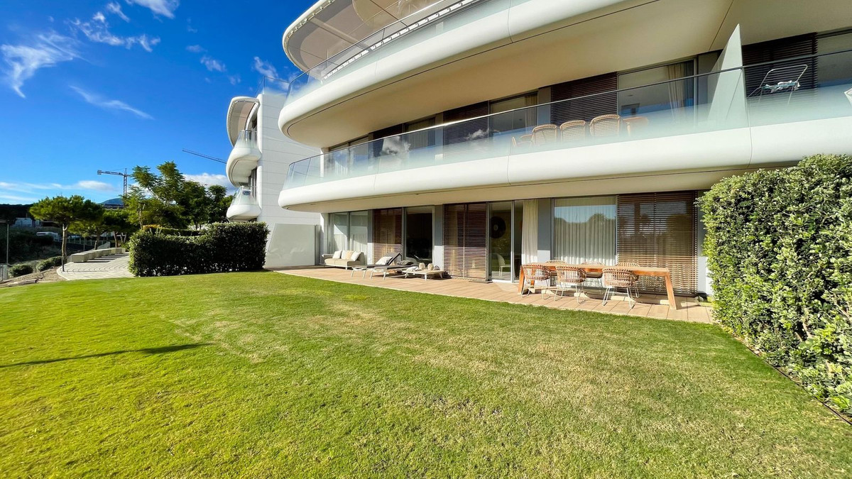 luxo-estate-2 Estepona apartment 3 Bedrooms