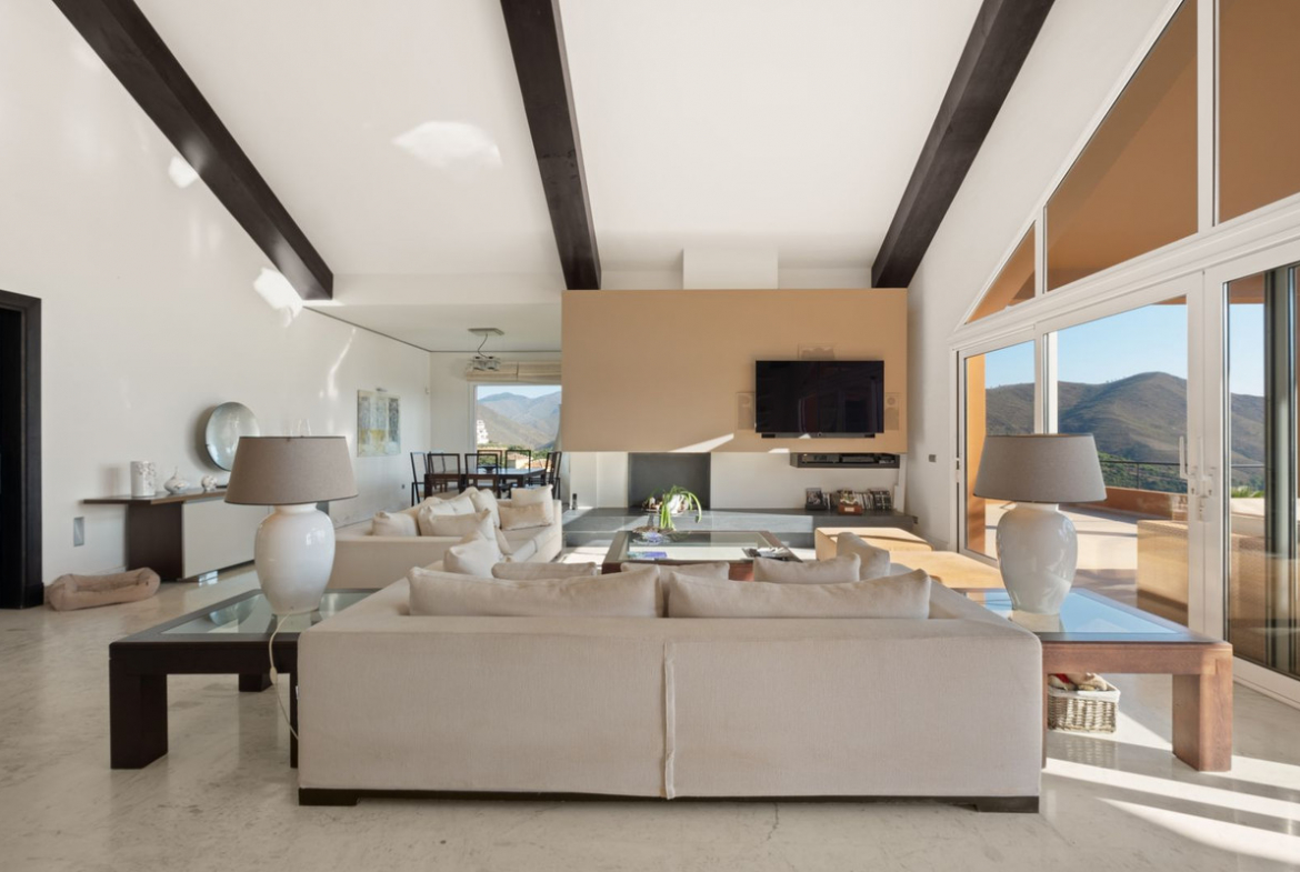 La Mairena Marbella villa 5 Bedrooms