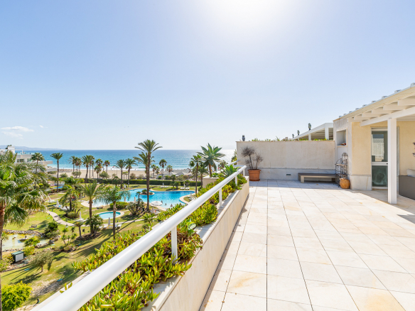 Puerto Banus Marbella penthouse 3 Bedrooms