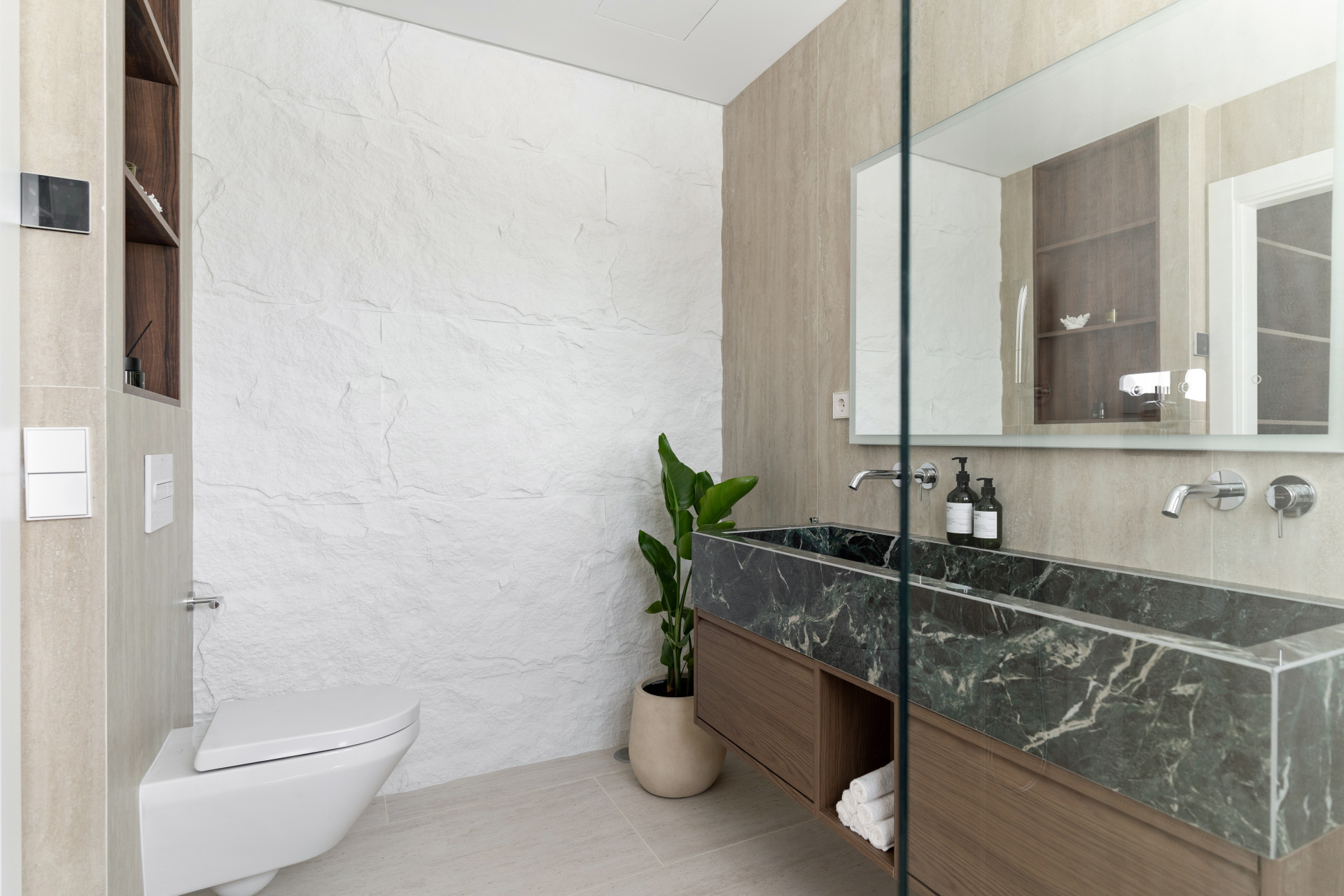 Nueva Andalucia Marbella penthouse 3 Bedrooms