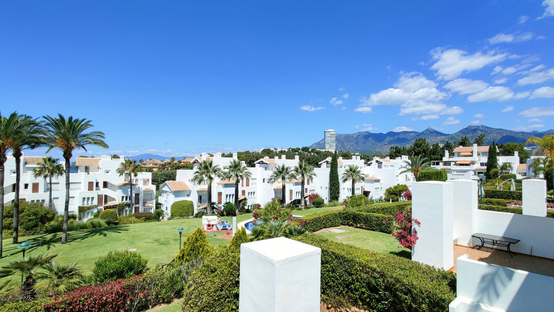 luxo-estate-20 Rio Real Marbella apartment 6 Bedrooms