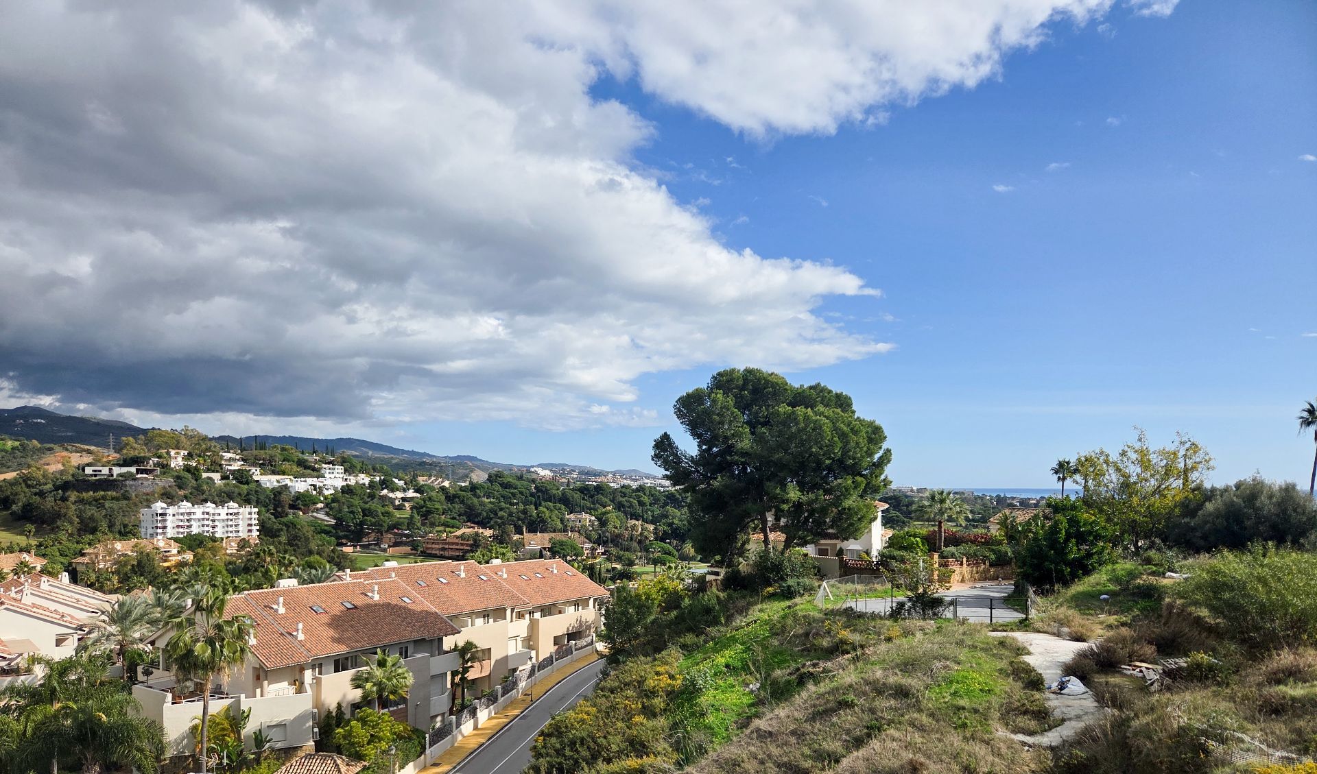 luxo-estate-20 Rio Real Marbella penthouse 3 Bedrooms