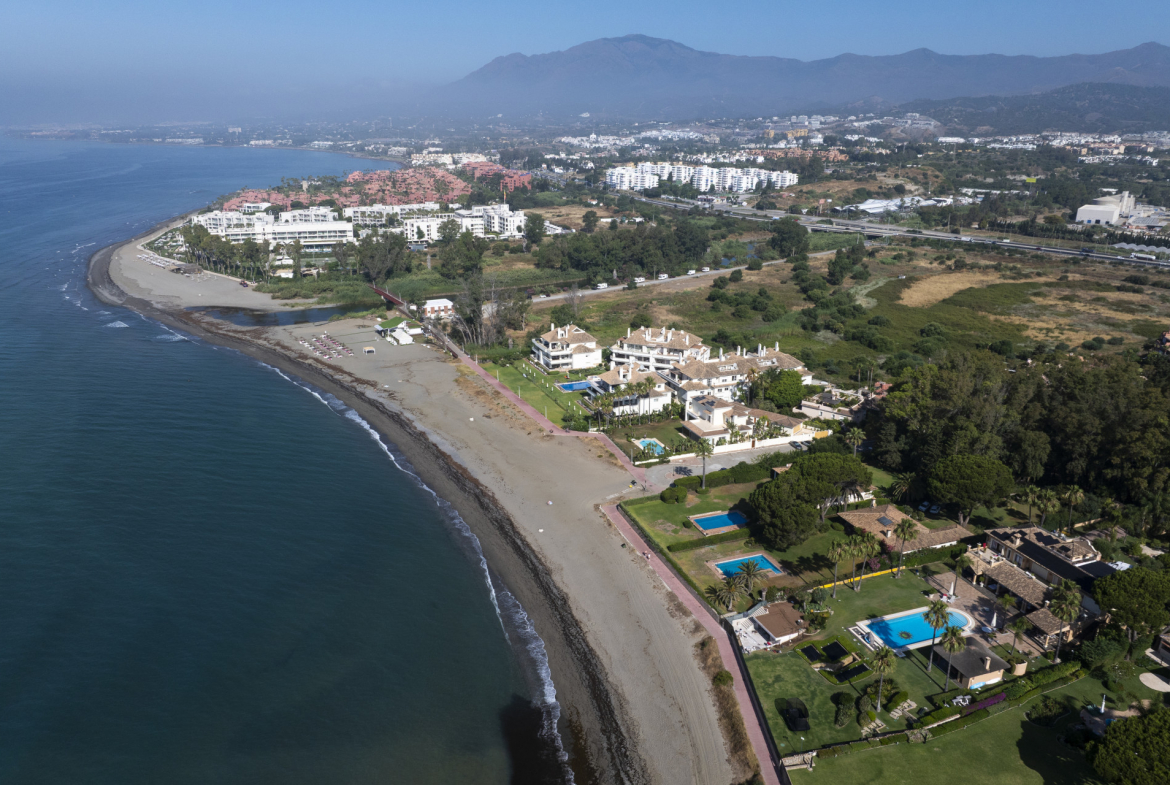 Estepona villa 5 Bedrooms