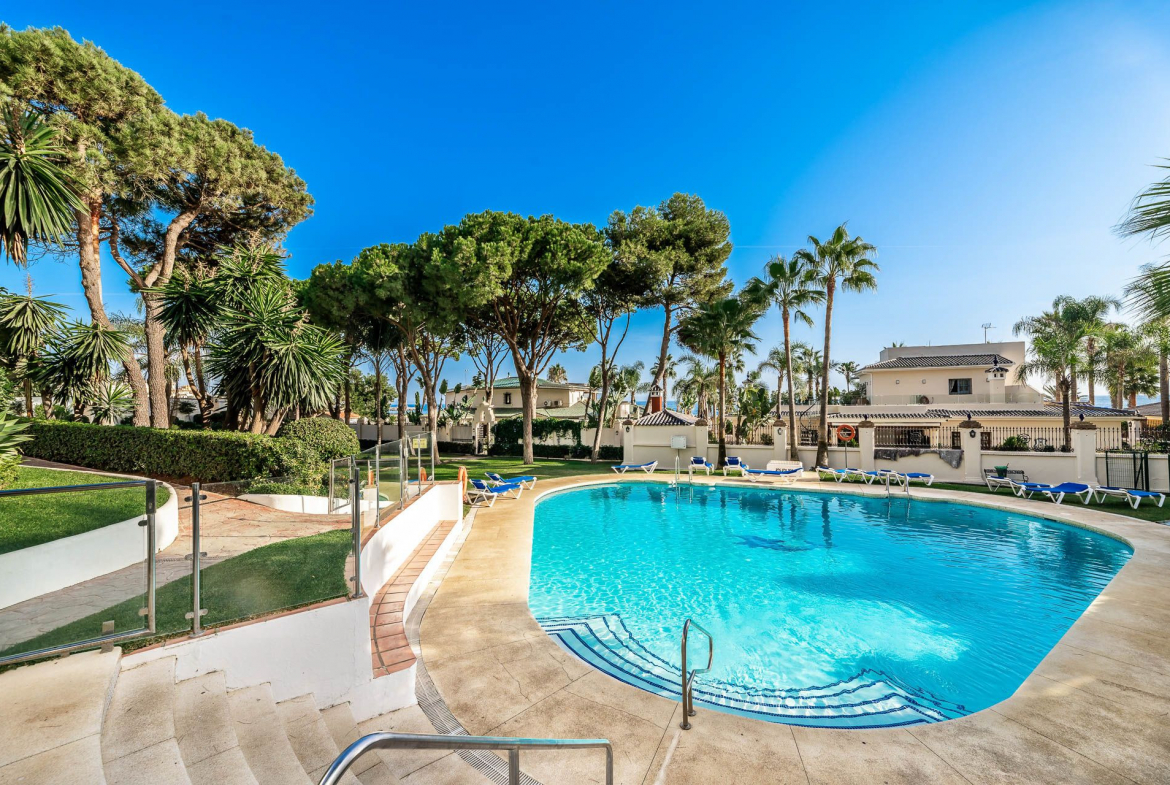 Puerto Banus Marbella penthouse 3 Bedrooms