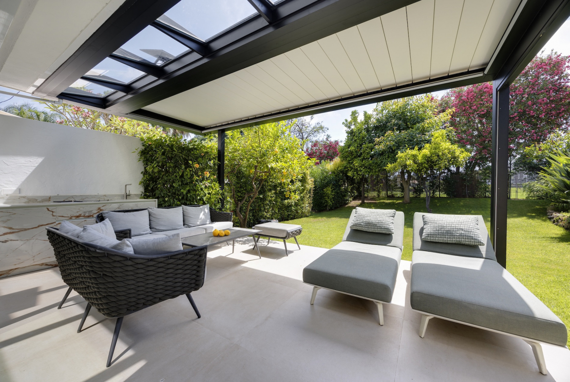 Nueva Andalucia Marbella villa 3 Bedrooms