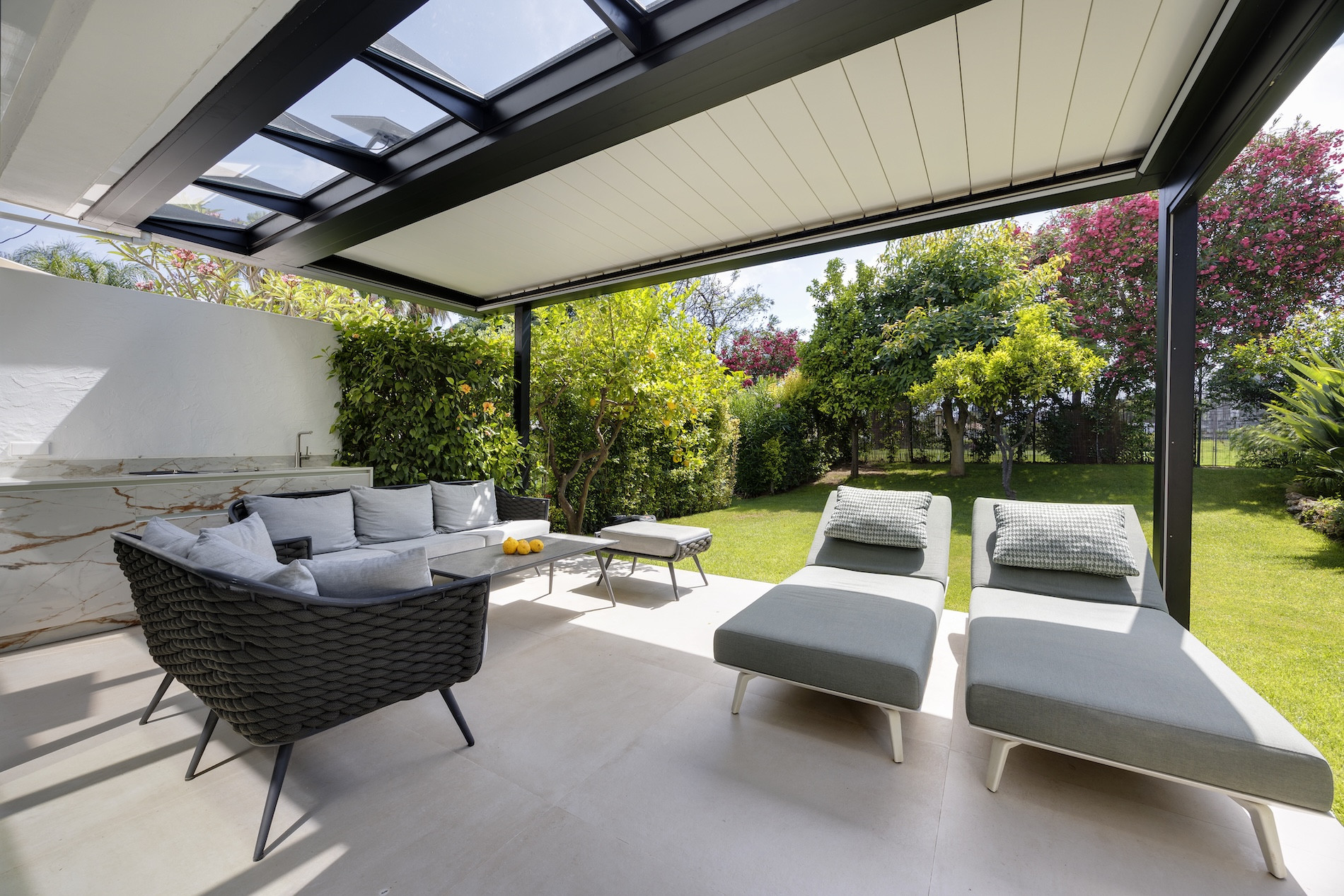 Nueva Andalucia Marbella villa 3 Bedrooms
