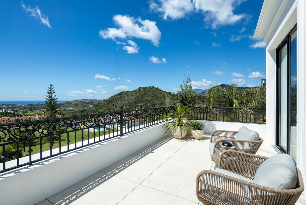 Los Arqueros Benahavis villa 5 Bedrooms