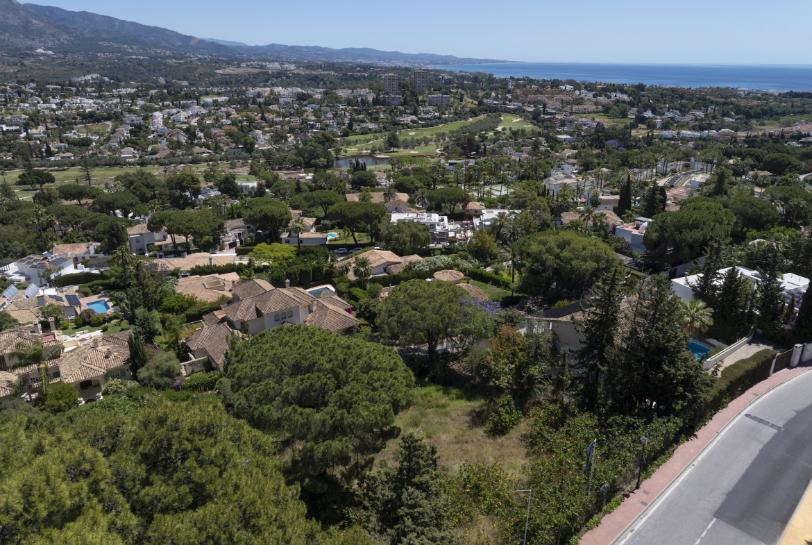 Nueva Andalucia Marbella plot  Bedrooms
