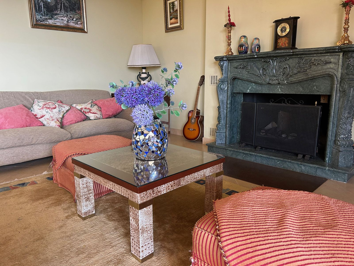 Estepona villa 7 Bedrooms