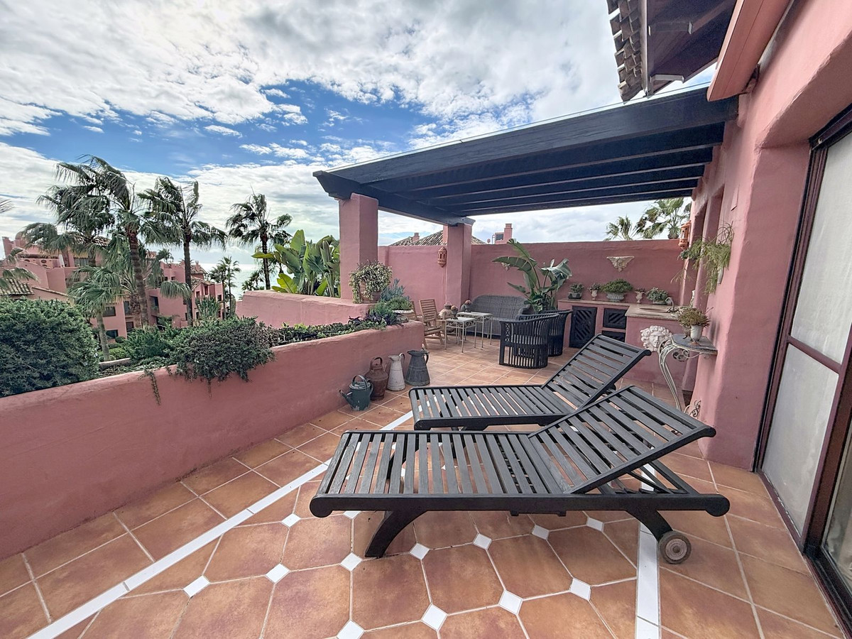 luxo-estate-20 Cancelada Estepona penthouse 3 Bedrooms
