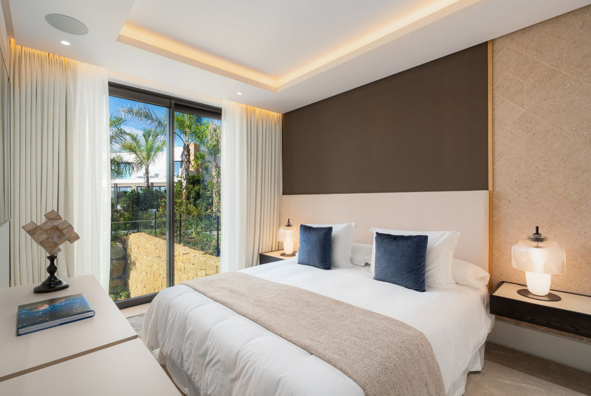 Marbella Golden Mile Marbella villa 5 Bedrooms