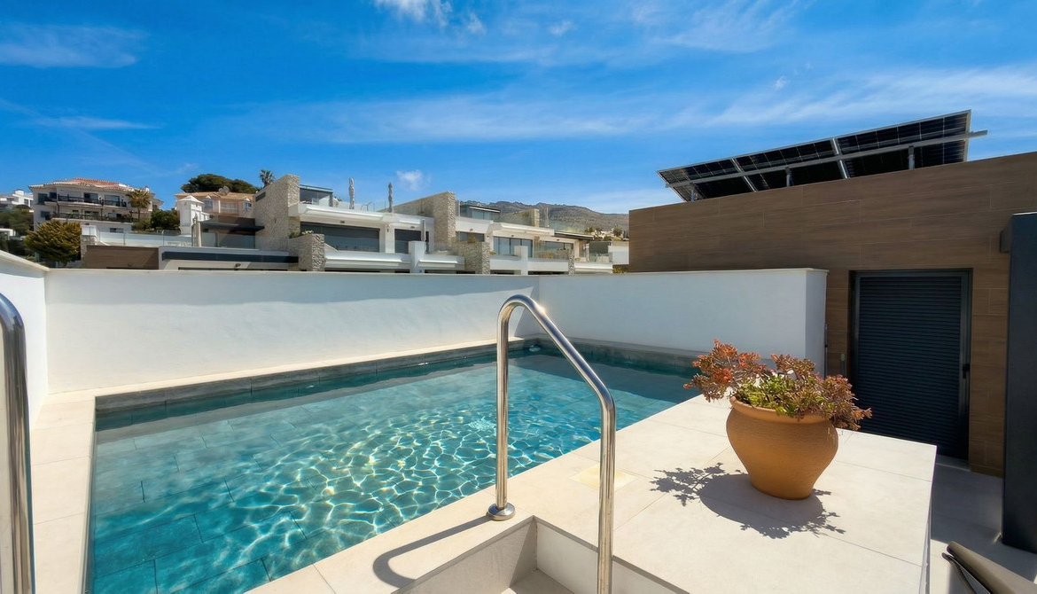 Cabopino Marbella penthouse 3 Bedrooms