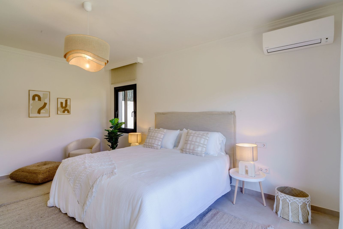 Marbella villa 6 Bedrooms