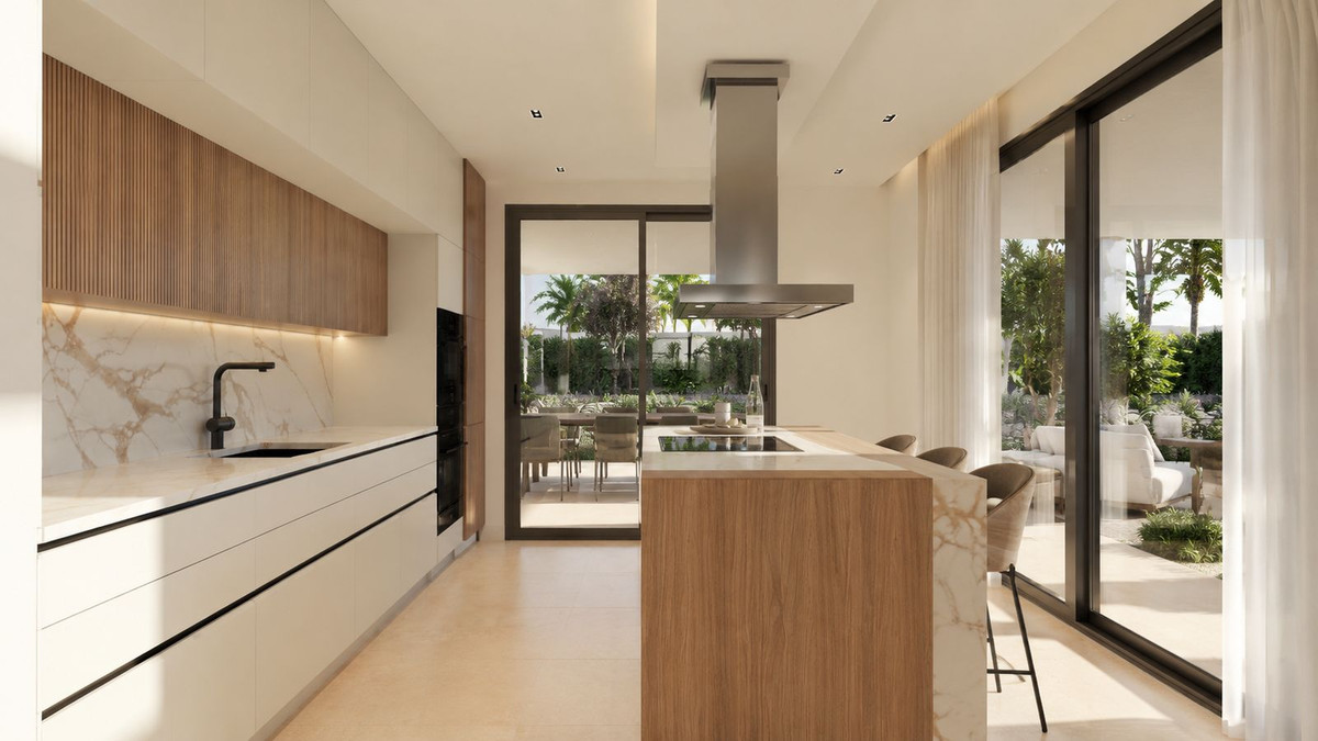 Las Chapas Marbella villa 3 Bedrooms