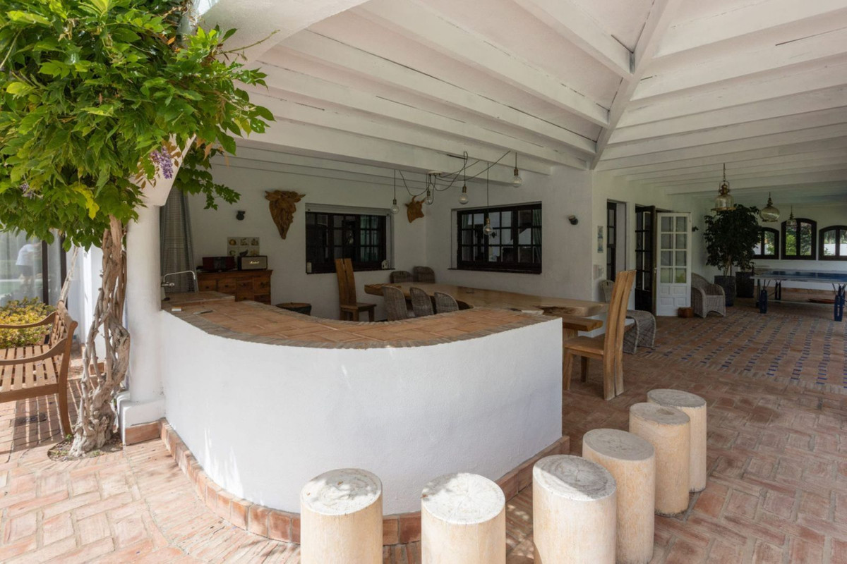 Guadalmina Baja San Pedro Alcantara villa 4 Bedrooms