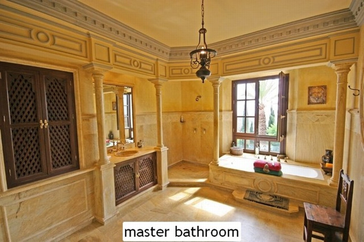 luxo-estate-20 Marbella villa 8 Bedrooms