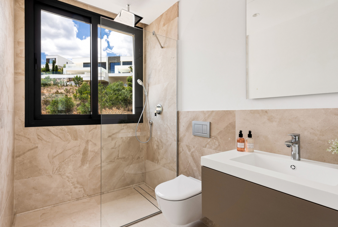 La Alqueria Benahavis villa 5 Bedrooms