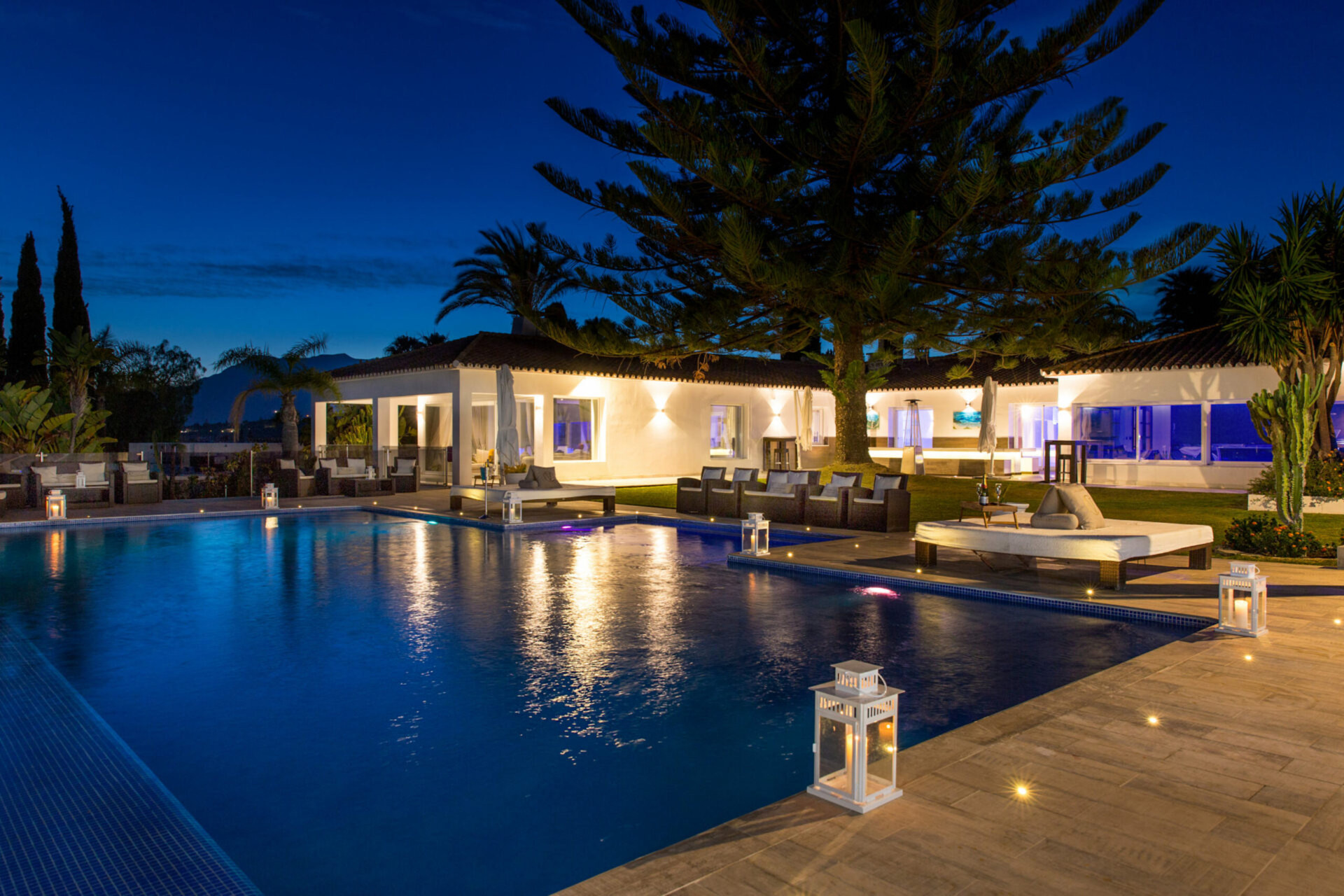 Elviria Marbella villa 8 Bedrooms