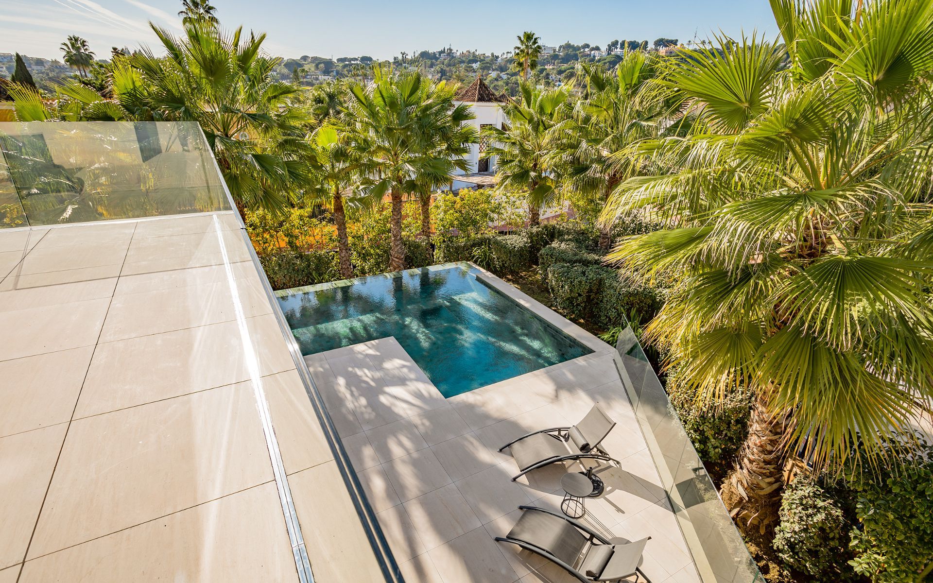 Nueva Andalucia Marbella villa 6 Bedrooms