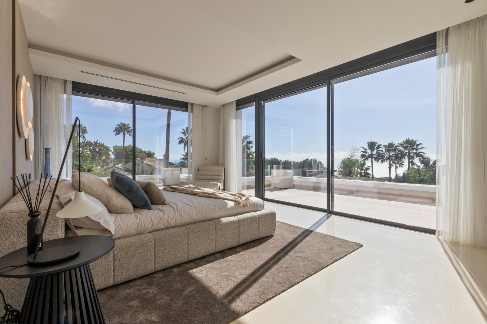 luxo-estate-20 Sierra Blanca Marbella villa 7 Bedrooms