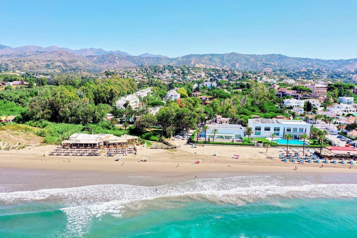 luxo-estate-20 Marbella plot Bedrooms