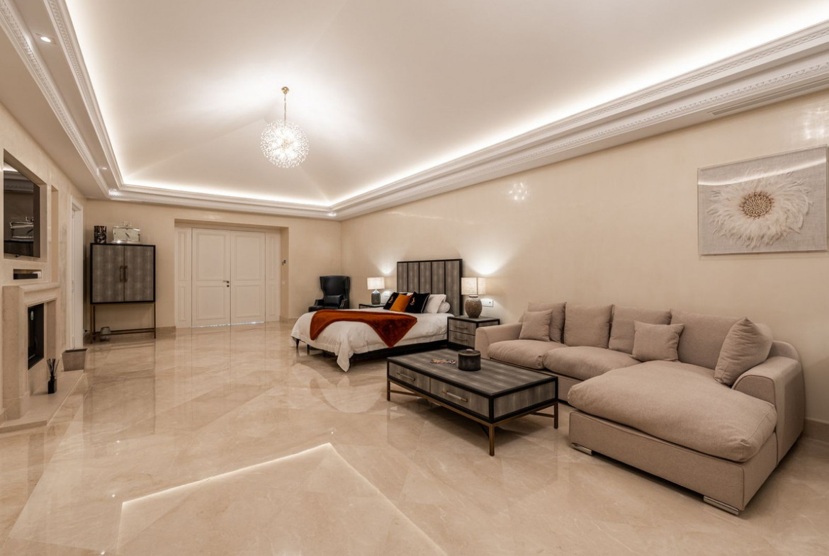 Marbella Golden Mile Marbella villa 8 Bedrooms