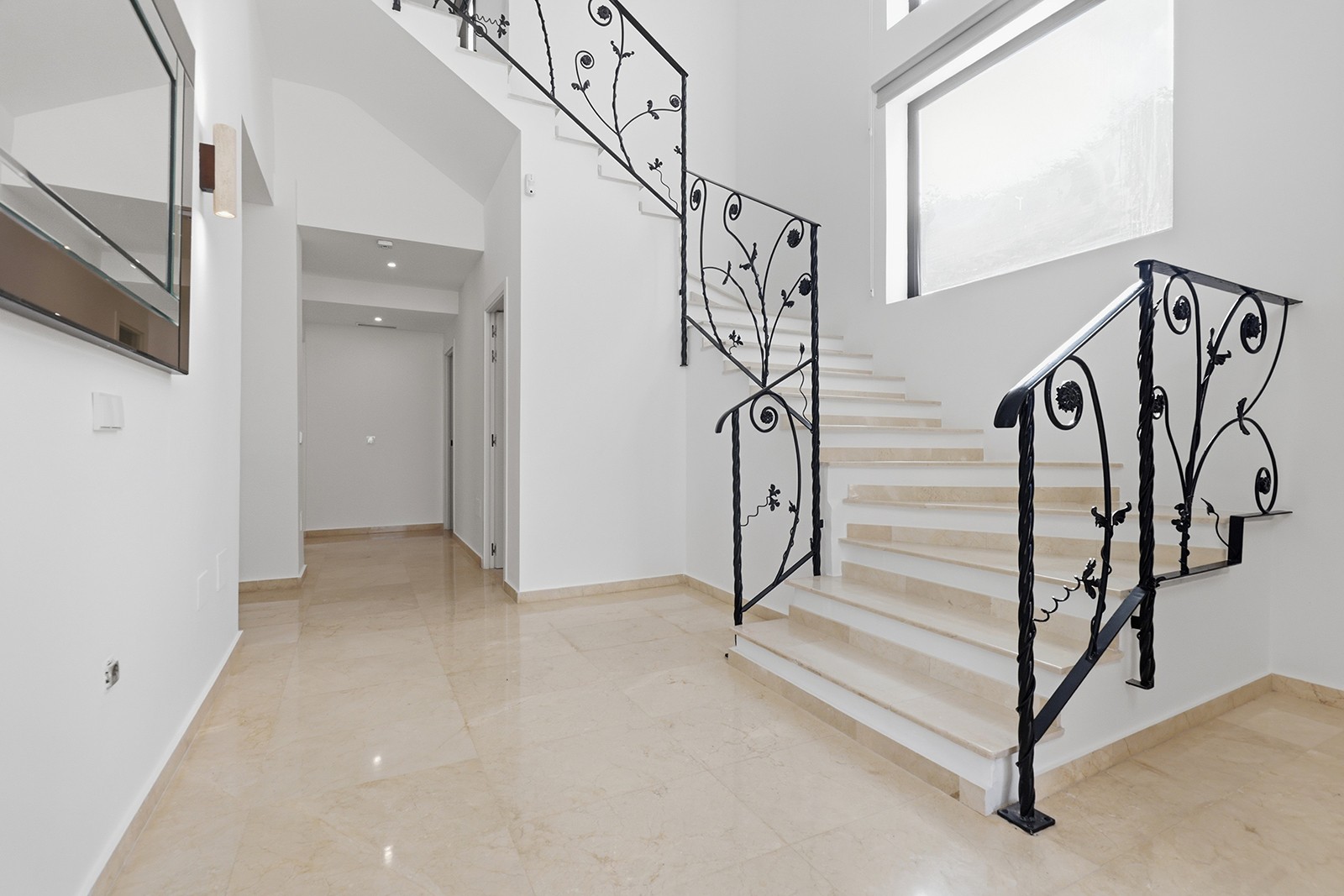 El Rosario Marbella villa 5 Bedrooms
