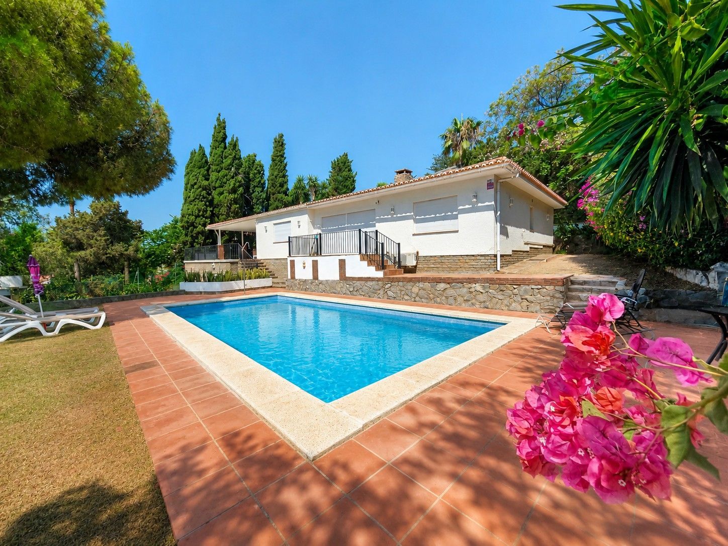 Cabopino Marbella villa 4 Bedrooms