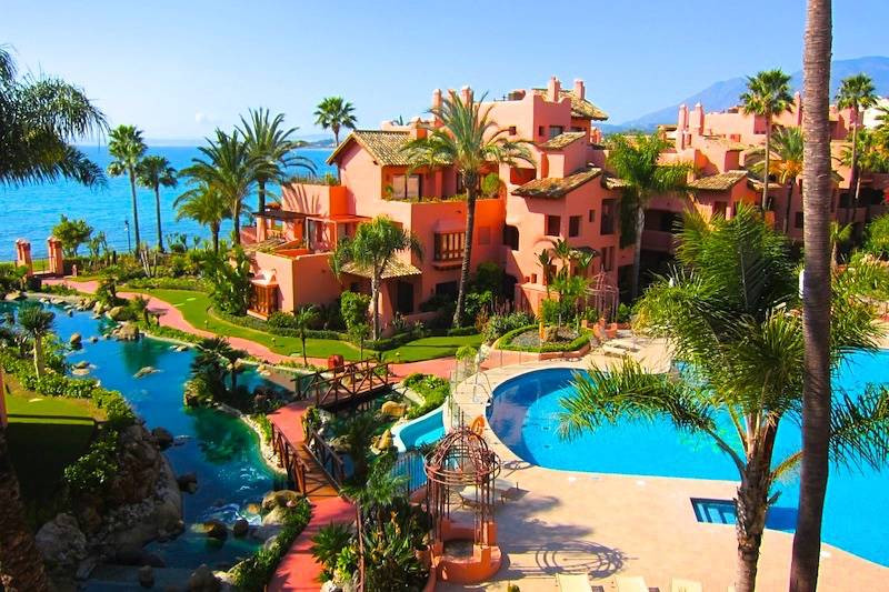 Estepona apartment 3 Bedrooms