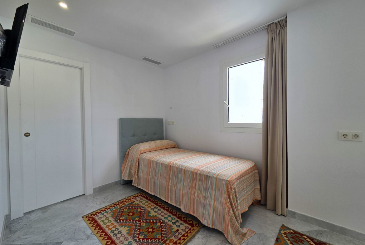Nueva Andalucia Marbella apartment 2 Bedrooms