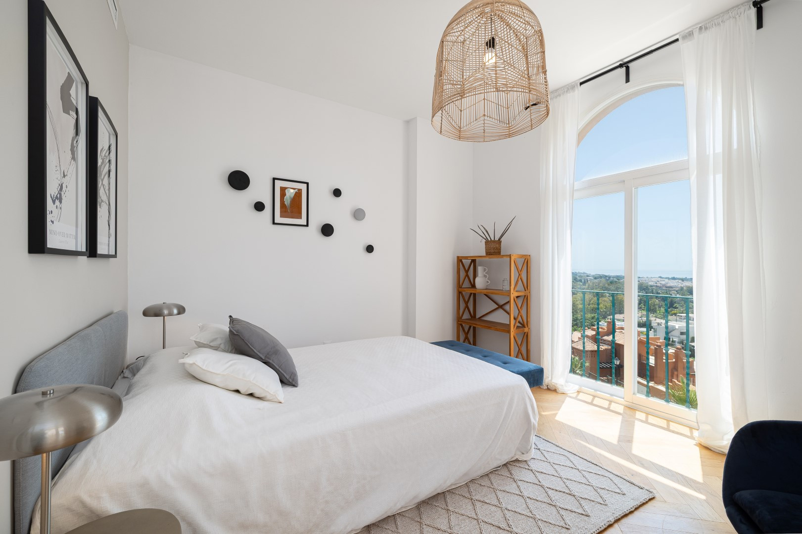 luxo-estate-20 Nueva Andalucia Marbella penthouse 3 Bedrooms