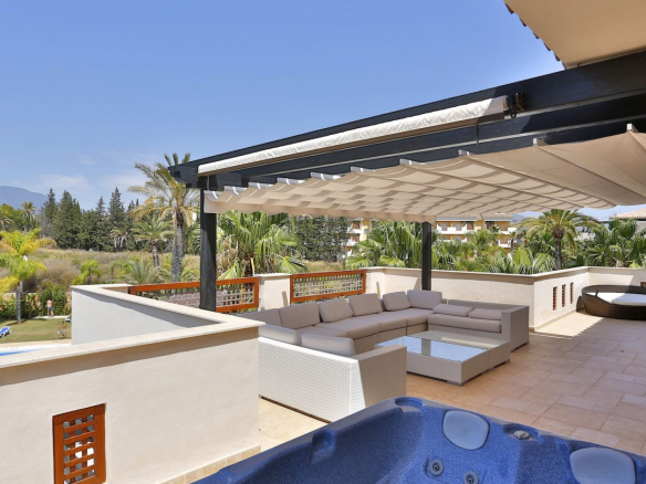 Nueva Andalucia Marbella penthouse 2 Bedrooms