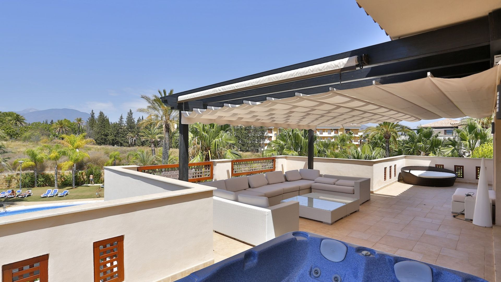 Nueva Andalucia Marbella penthouse 2 Bedrooms