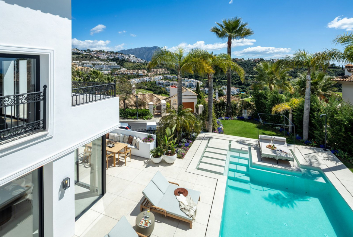 Los Arqueros Benahavis villa 5 Bedrooms