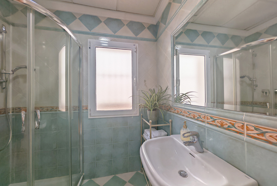 Elviria Marbella villa 4 Bedrooms