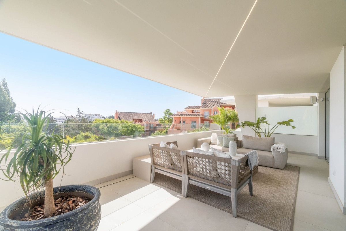 Nueva Andalucia Marbella villa 3 Bedrooms