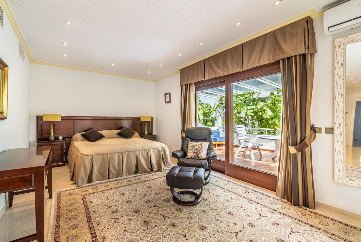 Cancelada Estepona villa 5 Bedrooms