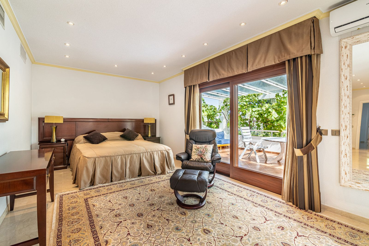 Cancelada Estepona villa 5 Bedrooms