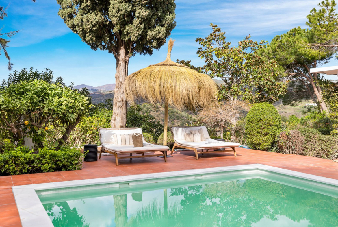 Las Chapas Marbella villa 3 Bedrooms