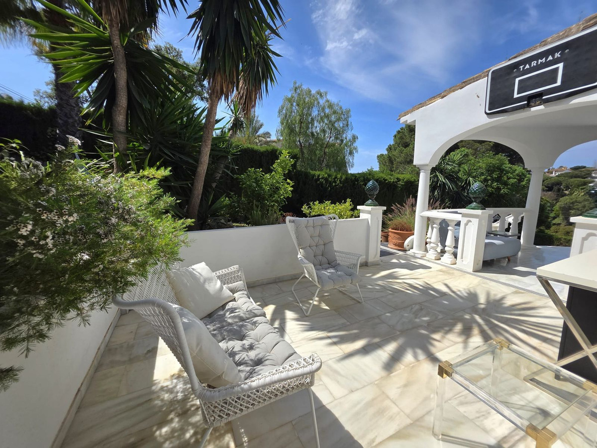 Elviria Marbella villa 5 Bedrooms